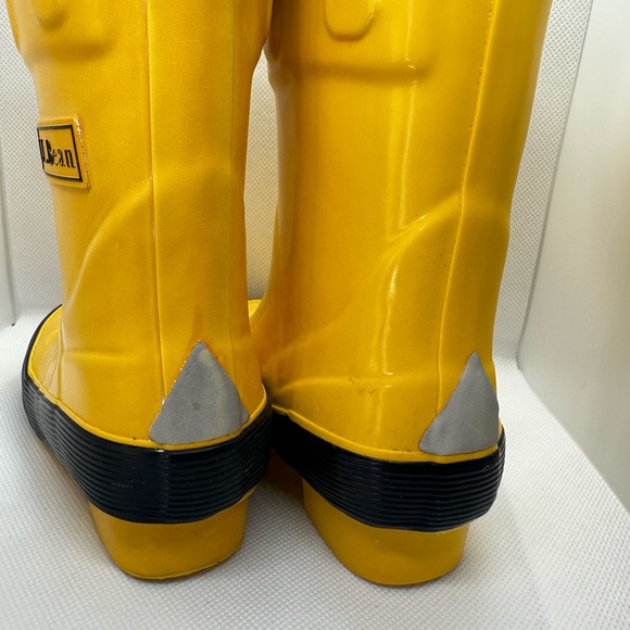 L.L Bean Toddler Rain Boots. Size 5C - Used Good Condition - Picture 2 of 4